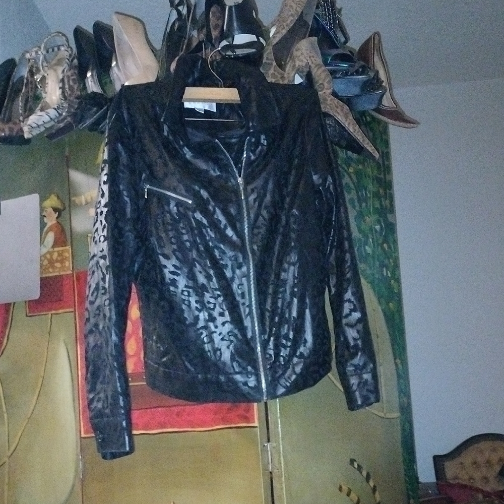 Stylish Black Leopard Print Jacket